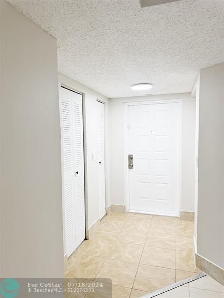 Foto del edificio - 9877 Westview Dr