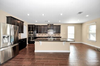 Building Photo - 27419 Canyon Reach Dr