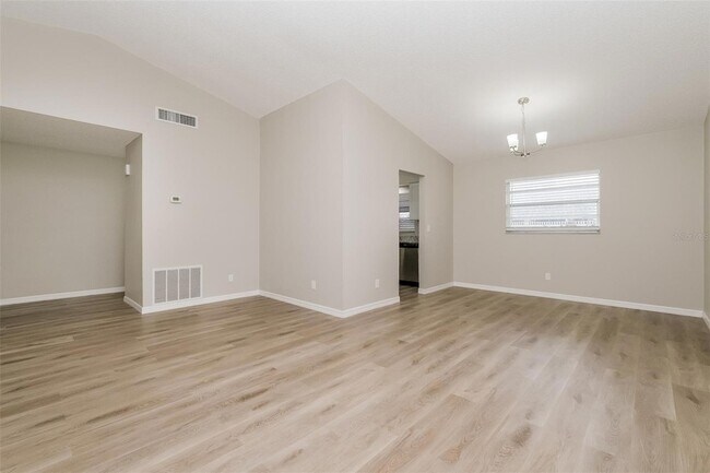 Building Photo - 306 Limona Rd