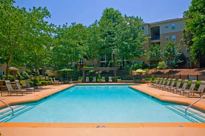 Primary Photo - 5470 Glenridge Dr
