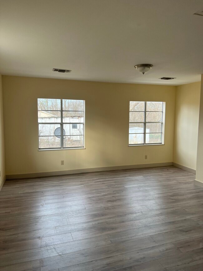 Foto del edificio - 111 Cincinnati Ave