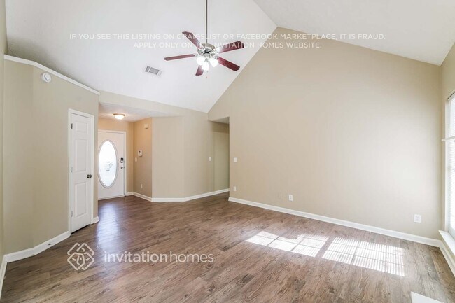 Foto del edificio - 8487 Misty Creek Cir