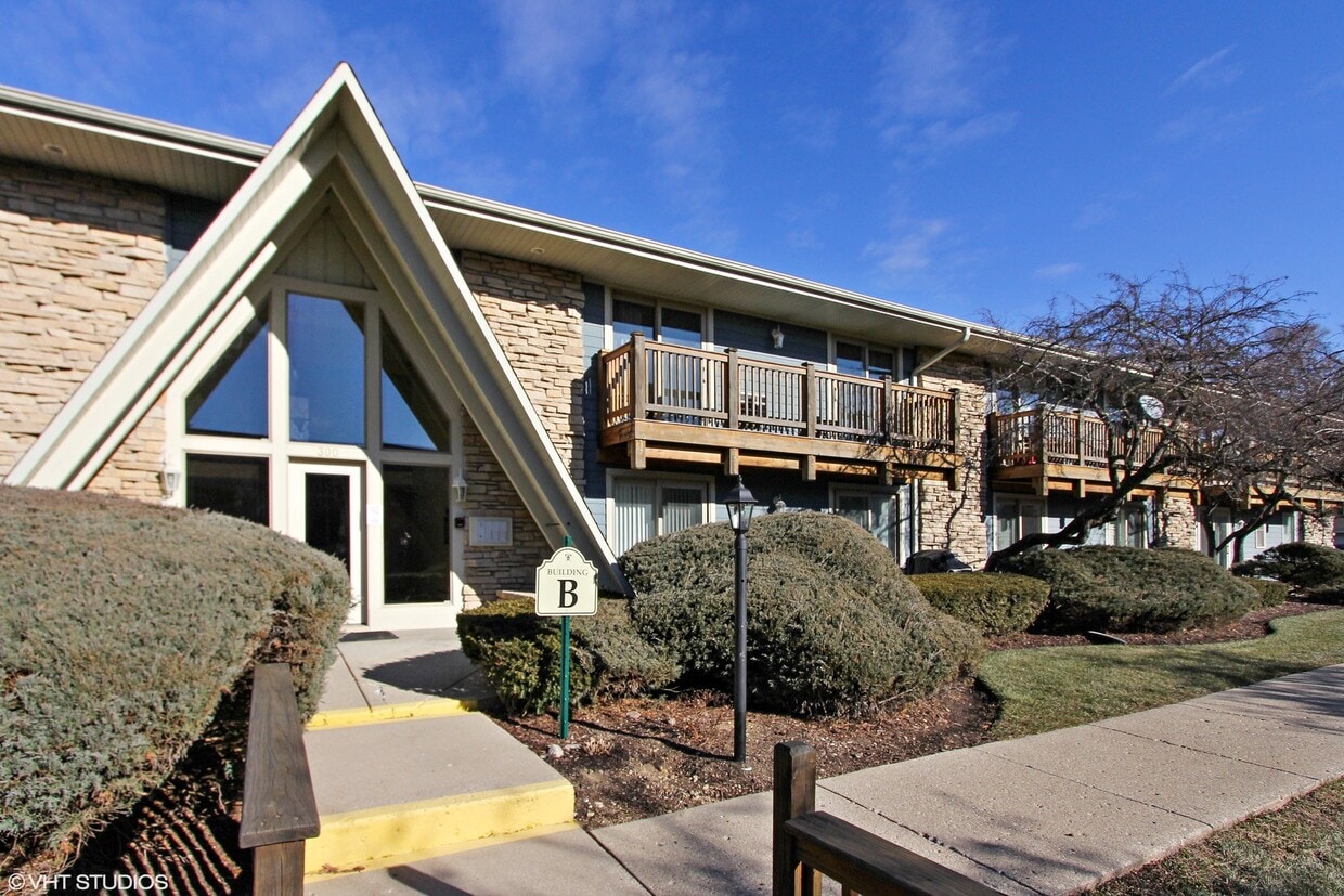 300 Opatrny Dr Unit 230, Fox River Grove, IL 60021 Condo for Rent in