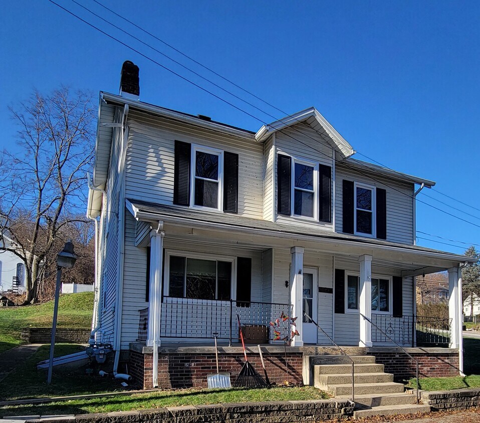 1346 Keim St, Crescent, PA 15046 House Rental in Crescent, PA