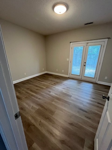 Building Photo - 321 S Kerr Ave