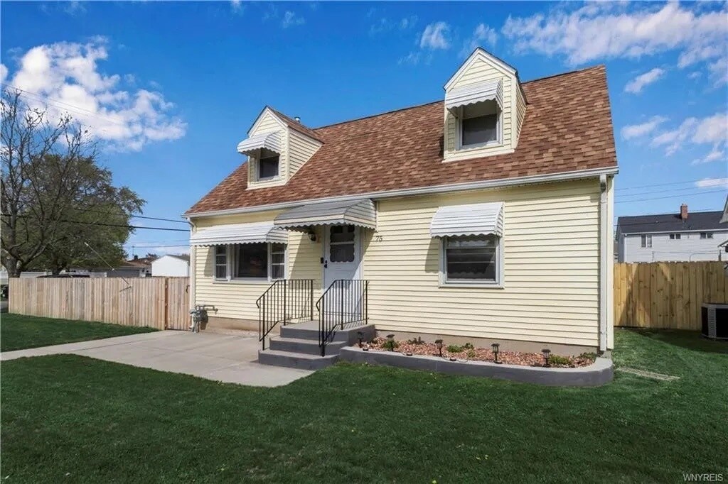 Primary Photo - 75 Milsom Ave