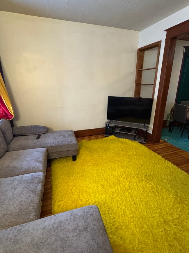 Foto del edificio - 44 W Van Vechten St