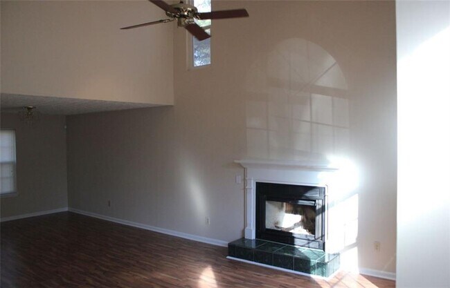Building Photo - 4519 High Grove Ct NW