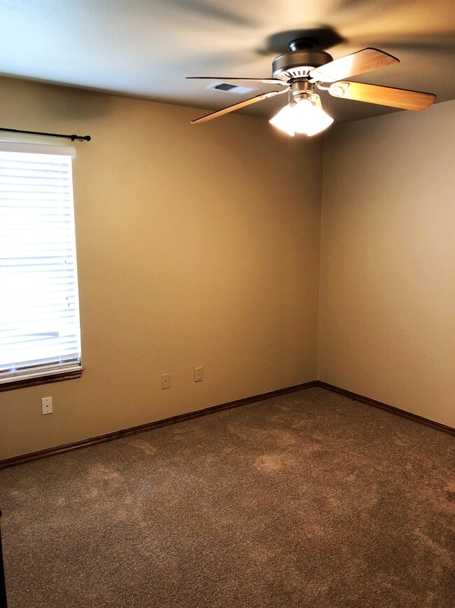 Building Photo - 1307 Commerce Dr