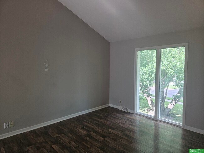 Foto del edificio - 4318 N 129th St