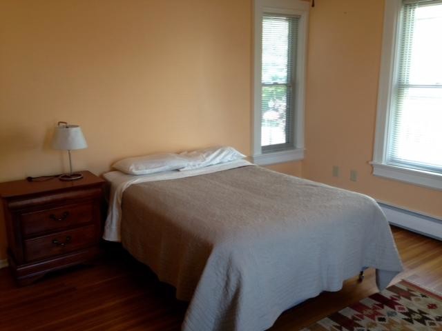 Foto del edificio - 1027 West Fourth Street, Apt. W