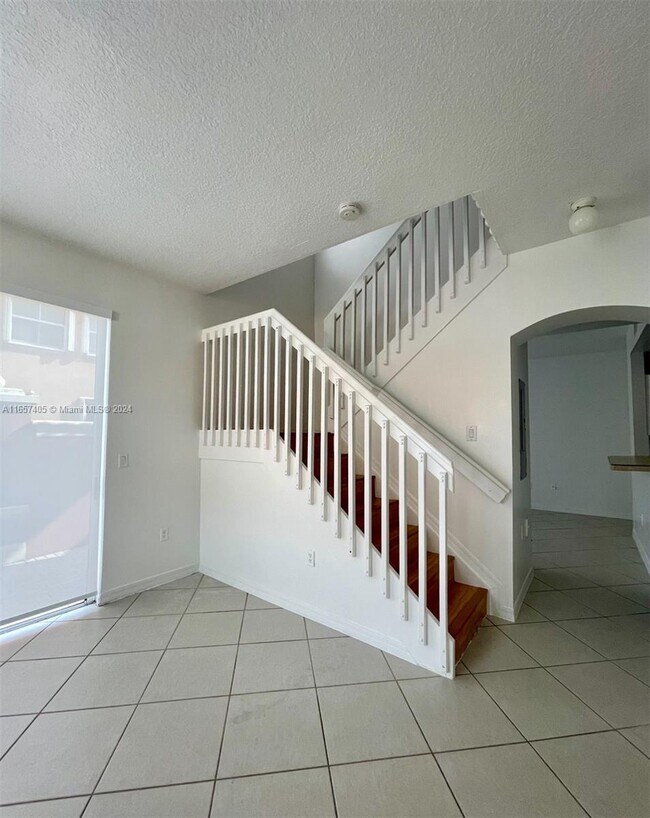 6142 NW 115th Pl Unit 319, Doral, FL 33178 Condo for Rent in Doral