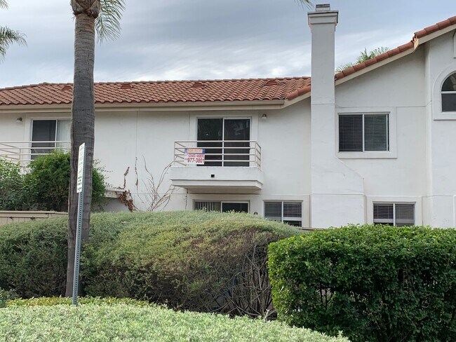 Building Photo - 16134 Avenida Venusto