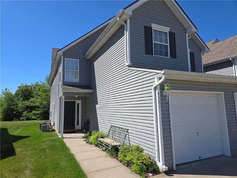 Foto principal - 4531 NE 83rd St