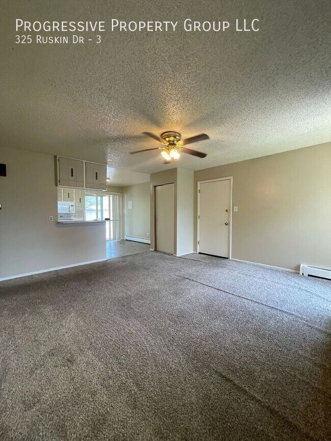Building Photo - 325 Ruskin Dr