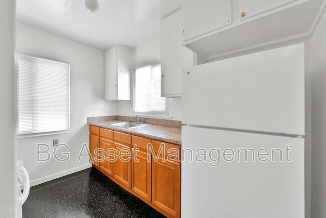 Building Photo - 146 Marina Way