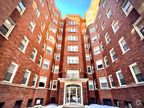 Building Photo - 839 N Marshall St