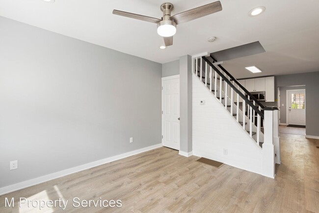 Building Photo - 4 br, 2 bath House - 356 E Elm