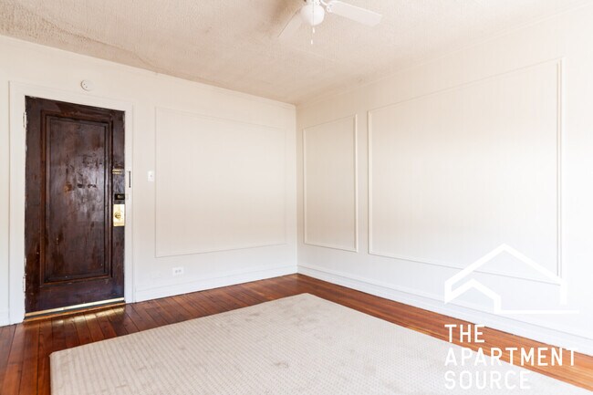 Foto del edificio - 4531 N Ashland Ave