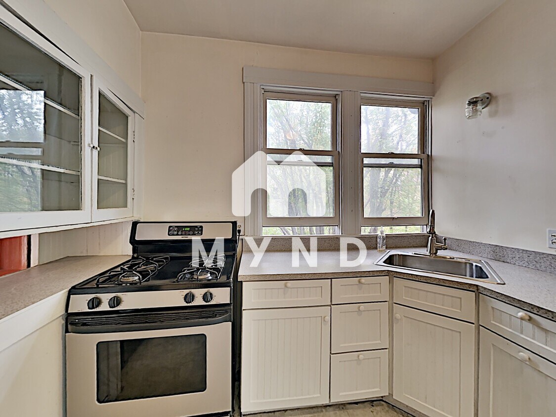 Primary Photo - 1836 Cedar St Apt 1