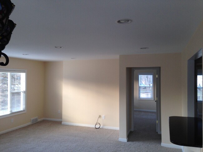 Building Photo - 11499 25 Mile Rd
