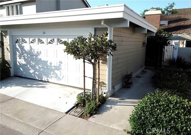 Building Photo - 20 Woodpine Dr