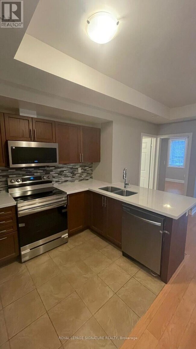 Photo du bâtiment - 2420 Baronwood Dr