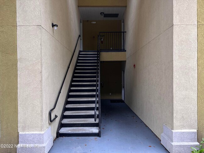 Building Photo - 3690 Kirkpatrick Cir