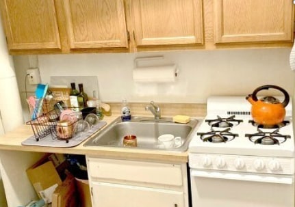 *Pictures are representative samples of the advertised unit. In some cases, the actual units you tou - 136 Myrtle St