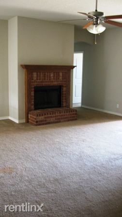 Building Photo - 3002 Montague County Dr