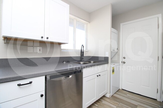 Foto del edificio - 2109 W Hayward Ave