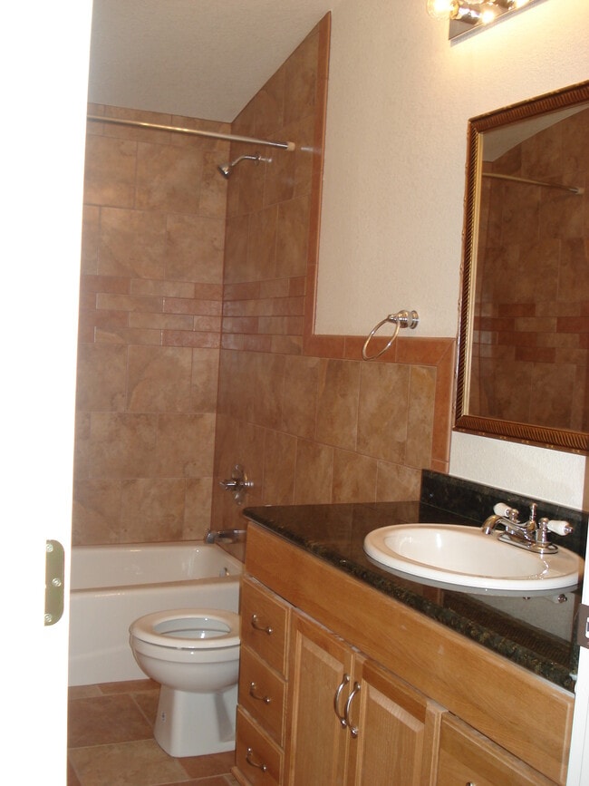 Foto del edificio - 703 S Fruitland Dr