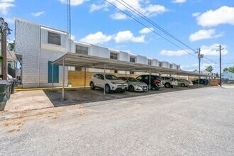 Building Photo - 928 Postoffice St