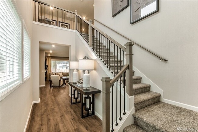 Foto del edificio - Beautiful Home Close to Everything 4BD