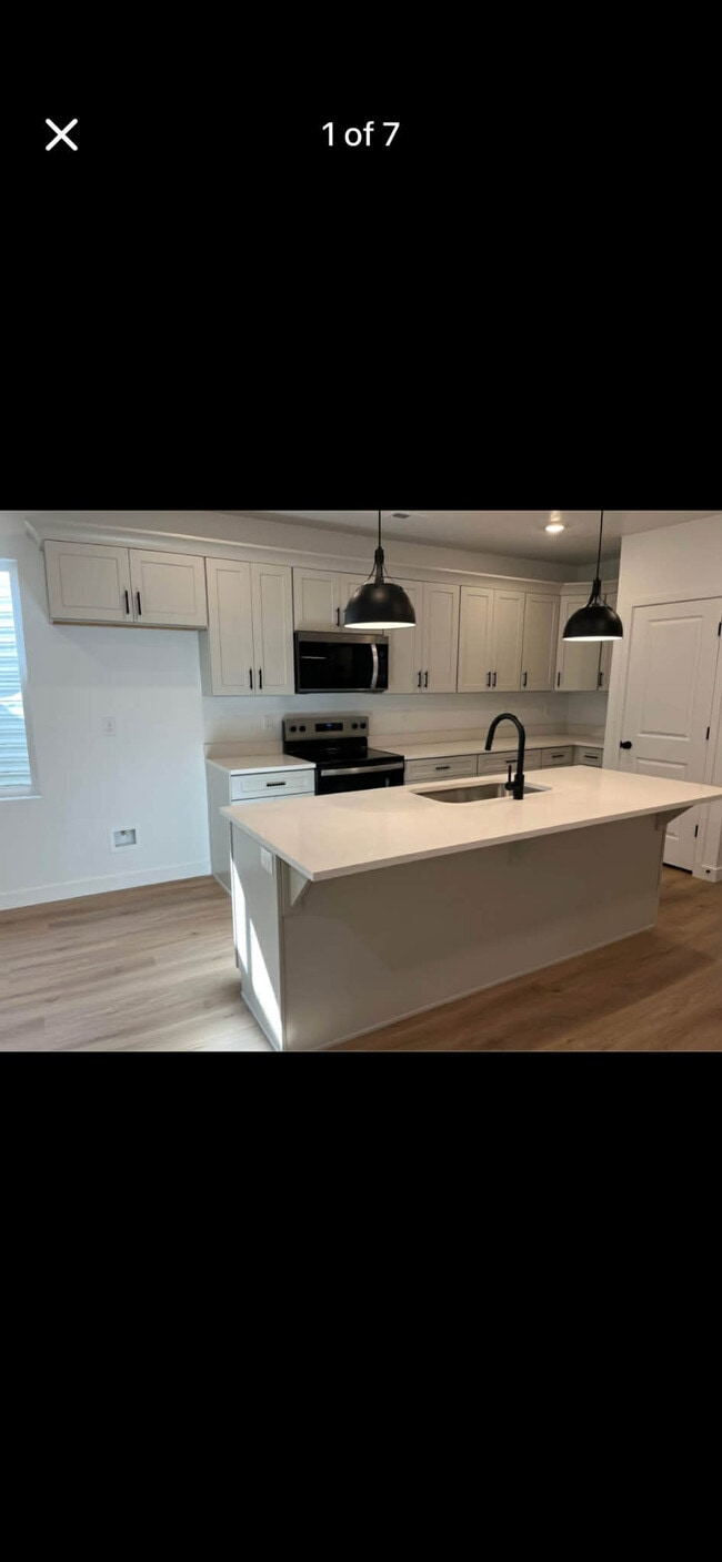 Building Photo - 12772 S Petty Rnch Cir