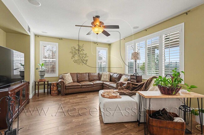 Foto del edificio - Stunning 5 Bed/3 Bath Home with Pool in Menifee!