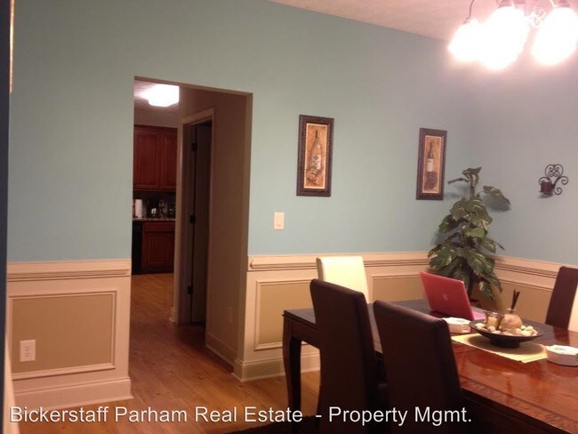 Building Photo - 4 br, 2.5 bath House - 2 Buckeye Court