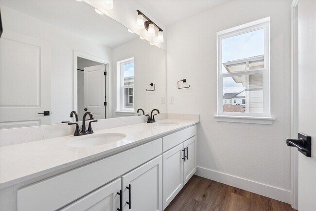 Foto del edificio - 1131 Joseph Pl