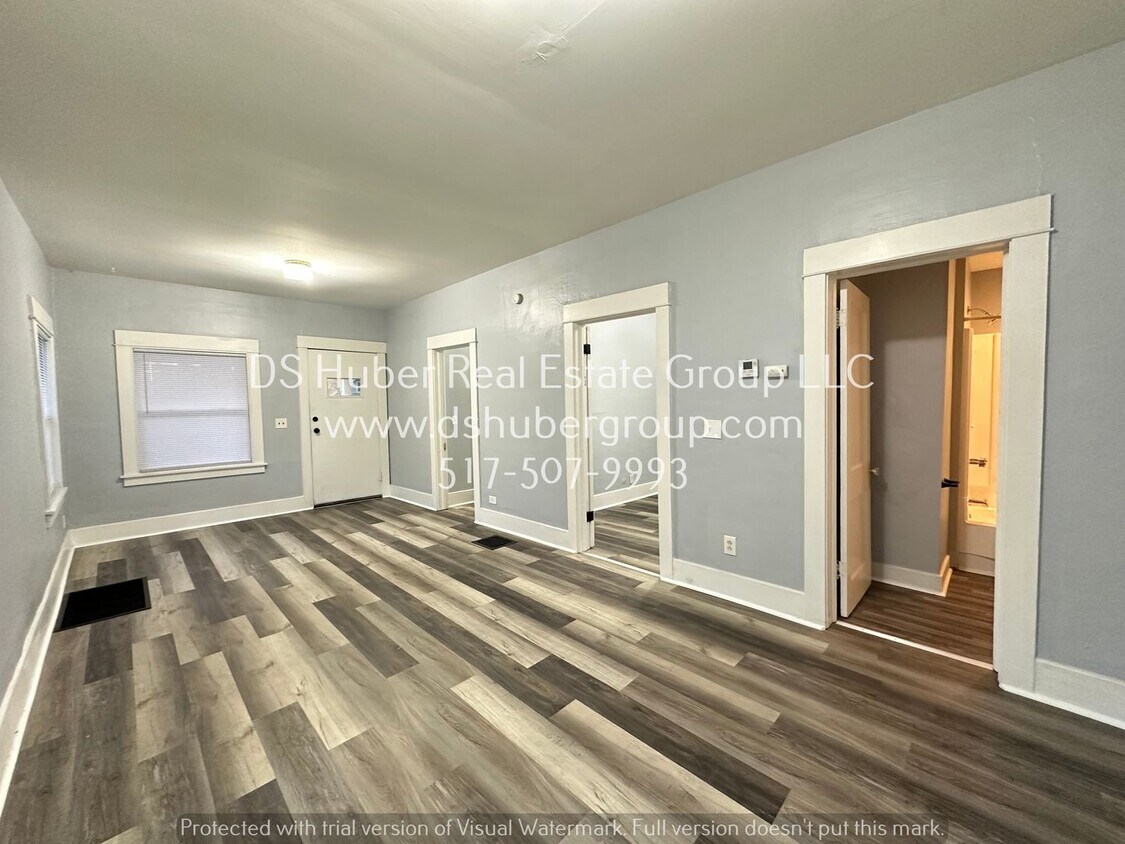 Foto principal - Newly Renovated 3 bed 2 bath house!!!