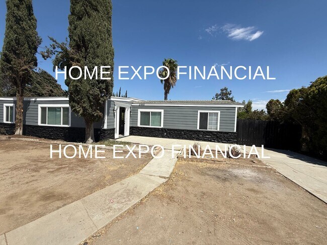 Foto del edificio - 21660 Oak St