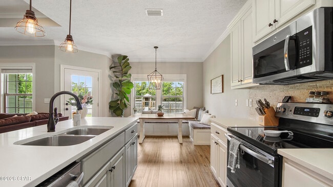 Building Photo - 3825 Cedar Park Dr