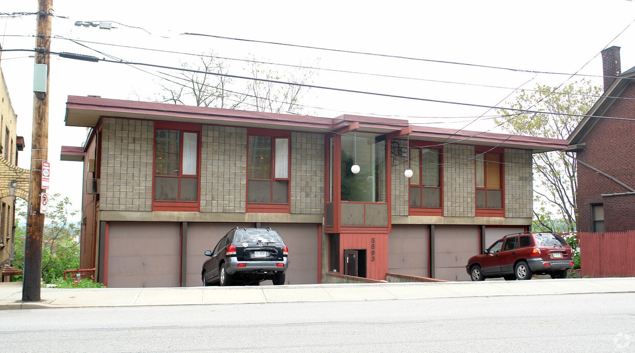 Building Photo - 3893 Bigelow Blvd