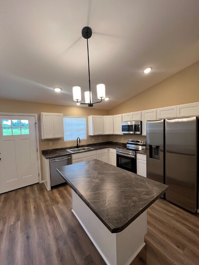 Foto del edificio - Brand New 4BR / with amazing efficiency an...