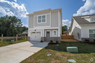 Building Photo - 127 Hampton Cir