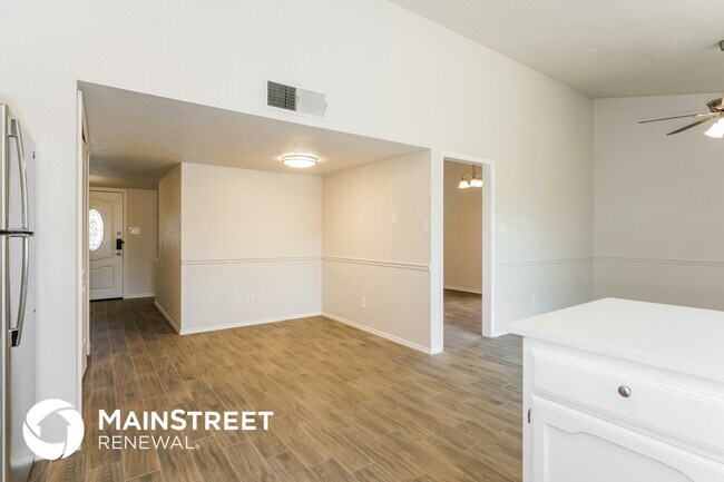 Building Photo - 502 Ponderosa Dr