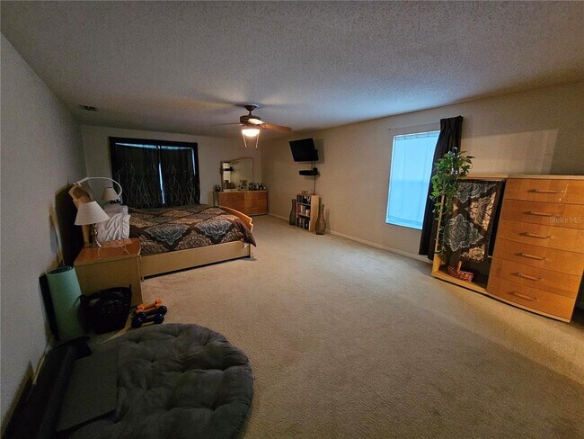 Foto del edificio - 699 Skyridge Rd