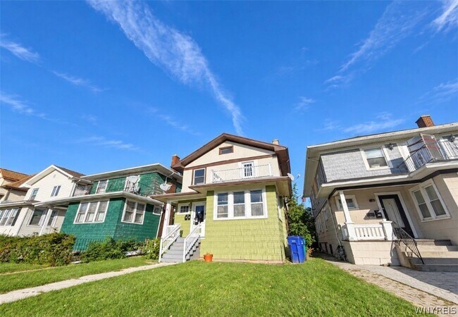 Foto del edificio - 9 Lovering Ave