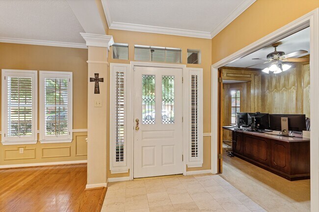 Foto del edificio - 7435 River Garden Dr