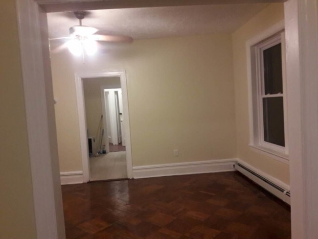 Foto del edificio - 228 E 87th St
