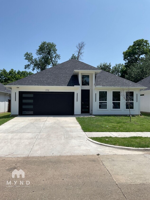 Foto principal - 1712 Kraft St